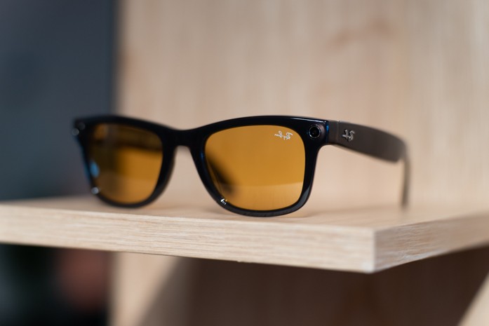 les lunettes connectées (smartglasses) issues de la collaboration entre meta et ray ban